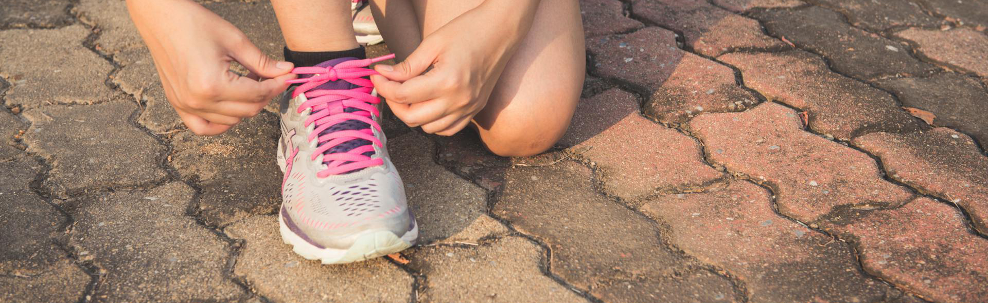 Outdoor-Schuhgeschäft -Outdoor-Schuhgeschäft pexels tirachard kumtanom 112571 601177